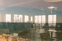 empty_restaurant_03