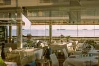 empty_restaurant_01