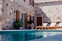 poolside_daydrinking_14